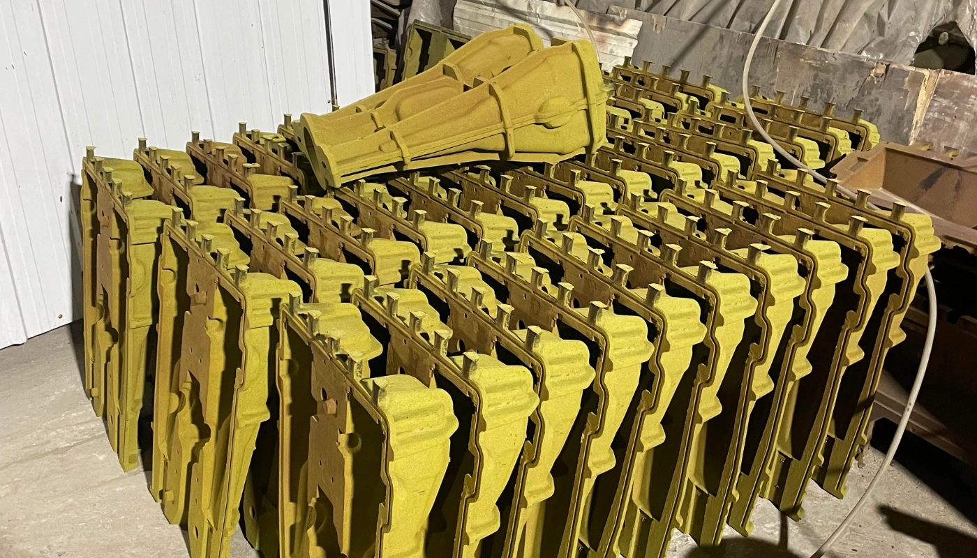 Precision sand moulds and tooling used in the production of mining bucket wear parts and GET castings